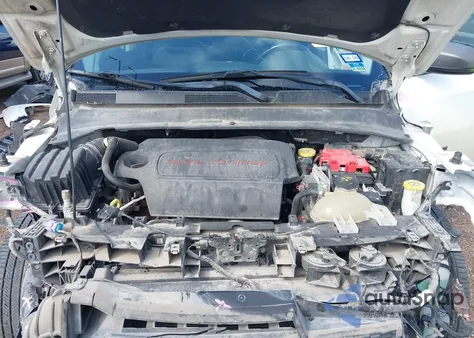 2019 Jeep Compass Trailhawk 4X4 from USA, damaged, VIN 3C4NJDDB8KT597782